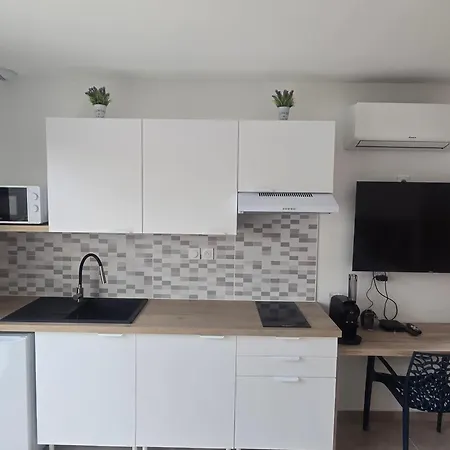 La Parenthese Cosy Appartement Jonquieres-et-Saint-Vincent